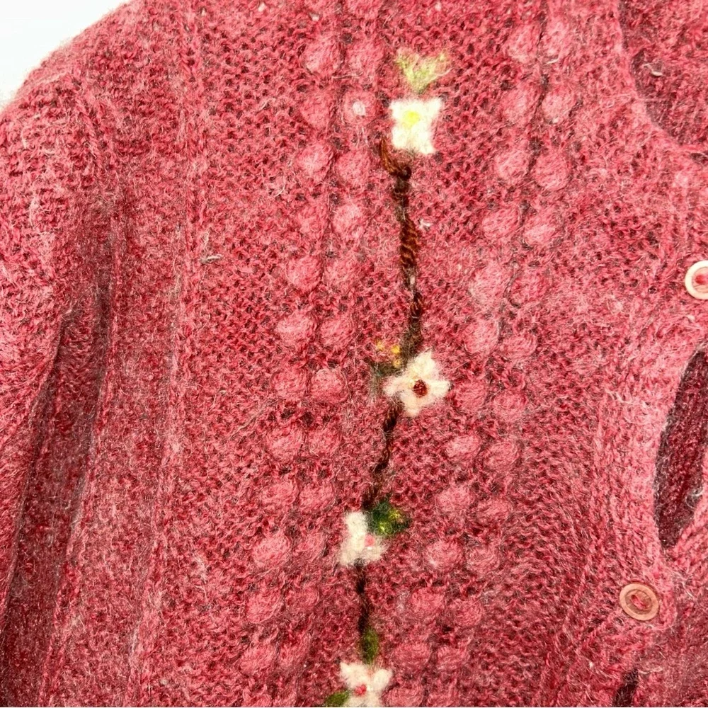 VTG WOOL blend granny core  floral Knit cardigan sweater - Picture 2 of 6